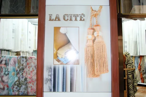 Ameublement, rideaux et le linge de maison