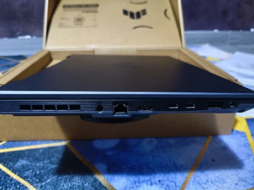ASUS TUF Gaming A16 (2024) - Ryzen 7 - RTX 4050