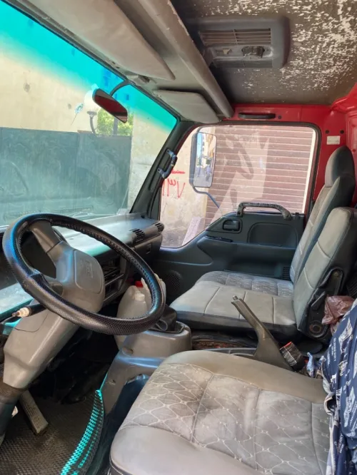 Isuzu NPR 2002
