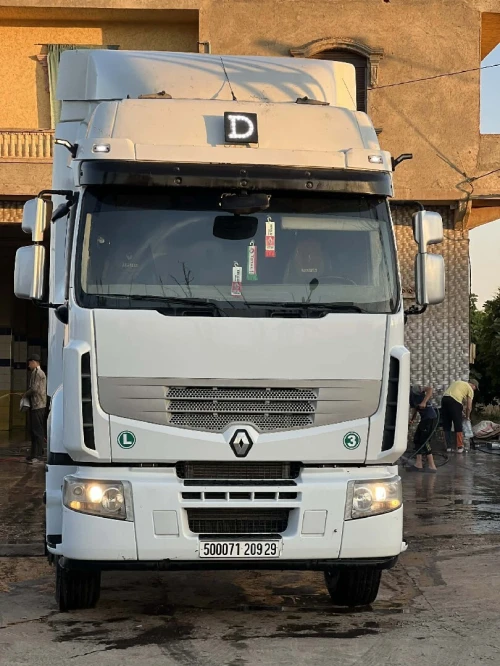 Renault PREMIUM 2009