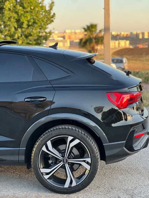 Audi Q3 2023 S line