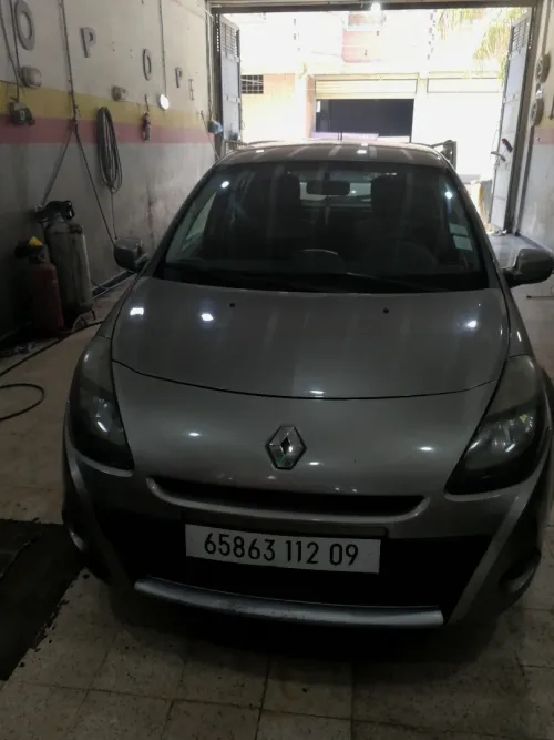 Renault Clio 3 2012 Ess