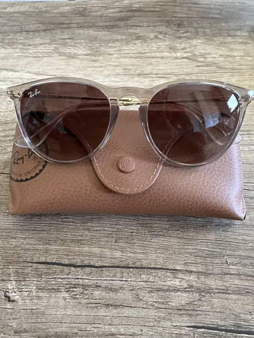 RAY-BAN