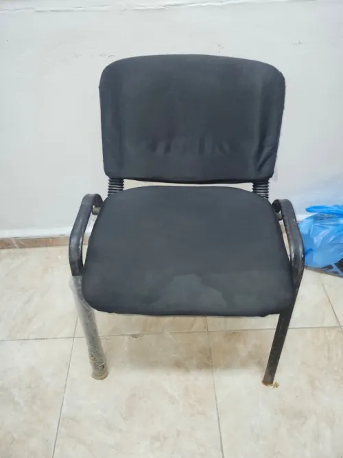 BUREAU DE REUNION ET CHAISES
