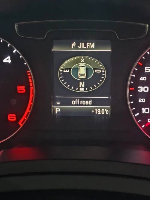 Audi Q3 2017 Off Road (facelift)