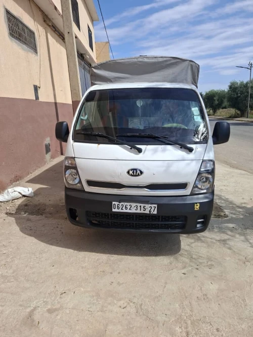 Kia2700 2015 2015
