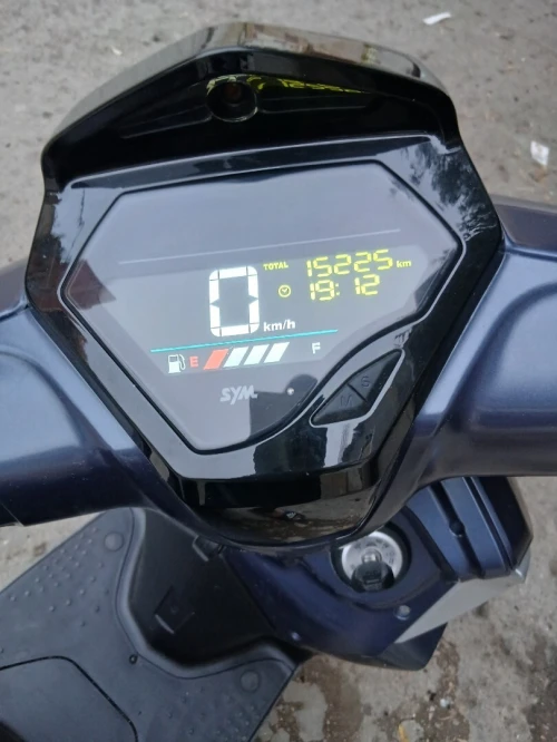 Sym st Blu glwaz 2024