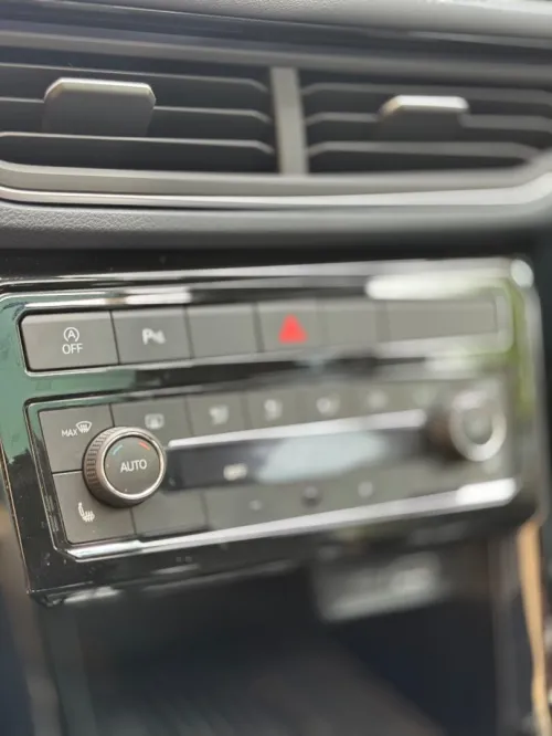 Volkswagen Tharu  2025 XR - Turbo