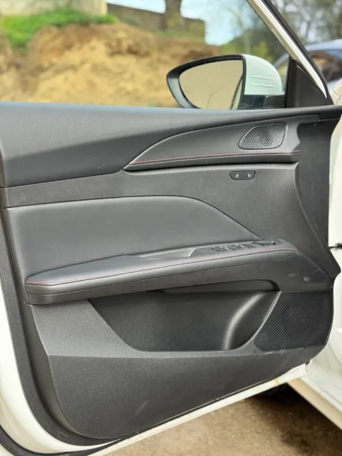 MG 5 2025 180 Dvvt Luxury