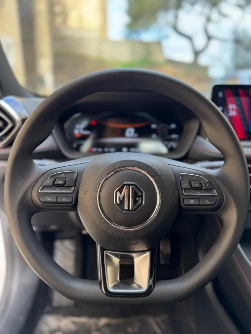 MG 5 2025 180 Dvvt Luxury