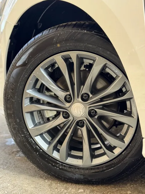 MG 5 2025 180 Dvvt