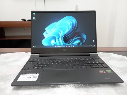 HP Victus 15-fb2082wm Ryzen 5, RTX 4050, 15.6" FHD 144Hz, 8GB/512GB
