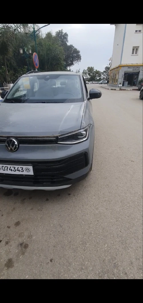 Volkswagen Tahru 2025 Xr 1.5 mpi 110ch