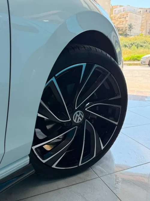Volkswagen Golf 8 2023 R-Line