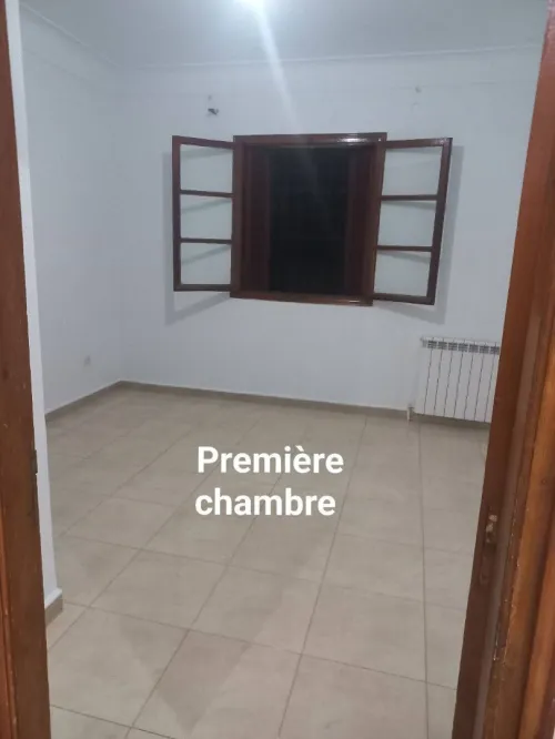 Location Appartement Niveau de villa F4 Alger Birkhadem