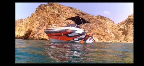 Quicksilver glisseur cabine
