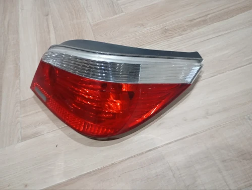 Feu arrière bmw e60 origine 