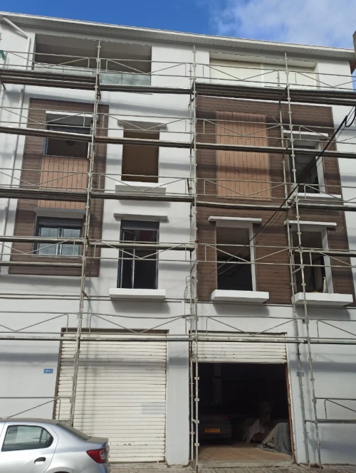 Revêtement façade en bois composite 