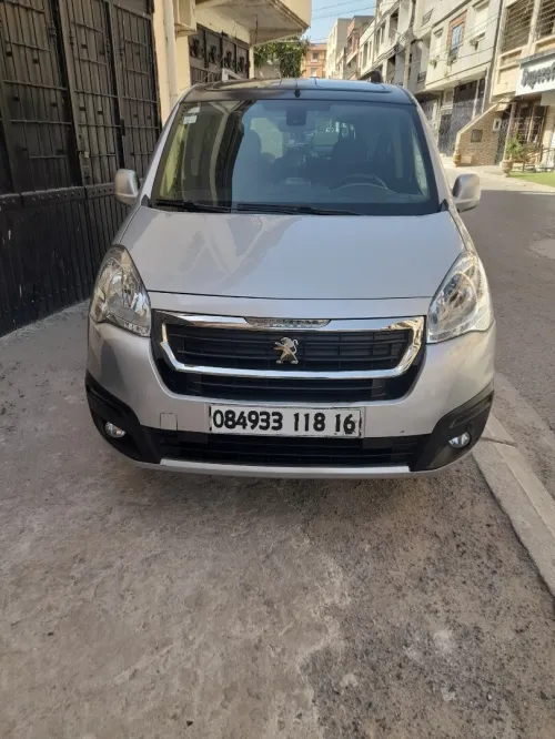 Peugeot Partner 2018 Fennec