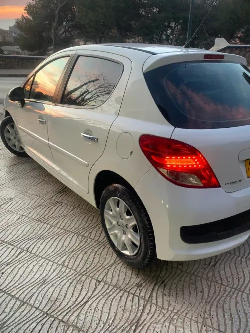 Peugeot 207 2013 207