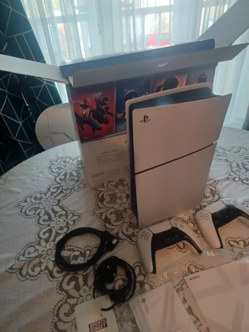 Playstation 5 slim 1TB (Disc&Digital) Edition CF1-2116
