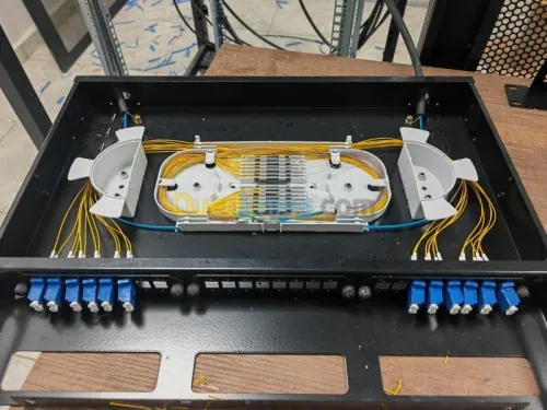 Installation et configuration et la soudure de la fibre optique 
