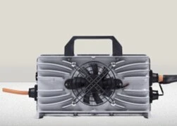 Chargeur batterie pour gerbeurs et chariots élévateurs