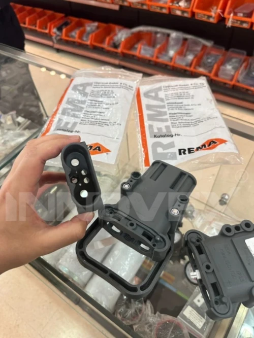 Connecteur Batterie Gerbeur Et Chariot Élévateur - De La Marque Allemande REMA
