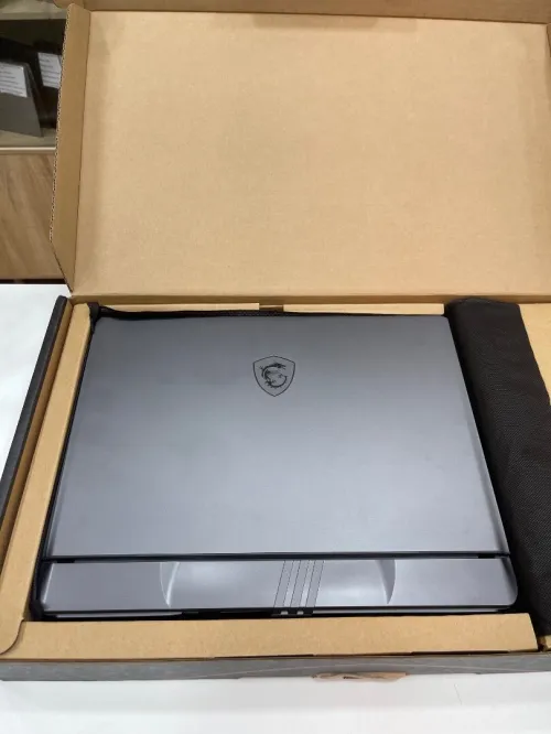 Msi Vector 16 HX ultra 7 255HX 32 ddr 5 1tb ssd