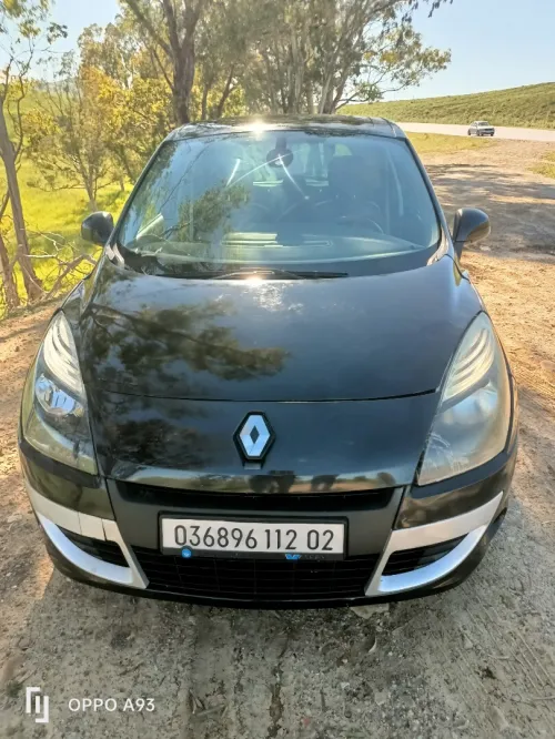Renault Scenic 2012 3