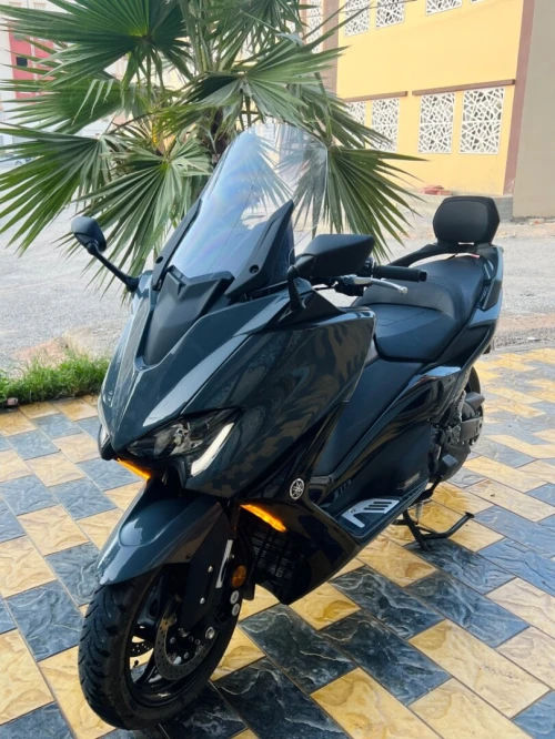 Yamaha Tmax 560 2022