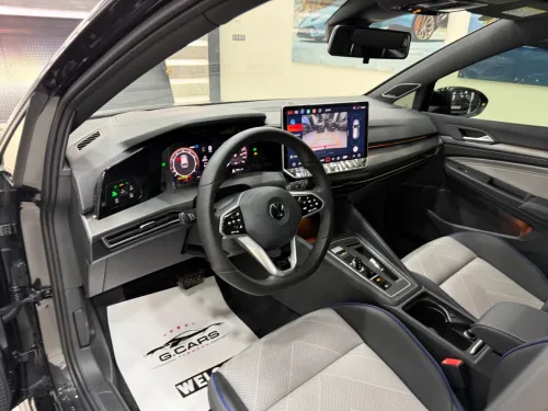 Volkswagen Golf 8,5 full option 2026 R-LINE / BLACK ÉDITION