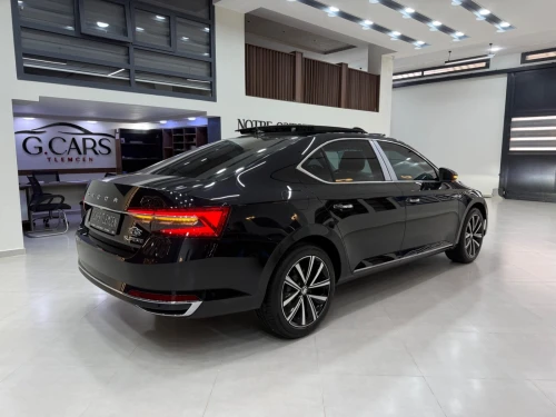 Skoda Superb 2025 Luxury