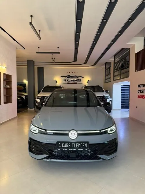 Volkswagen Golf 8.5 / full option 2026 R-LINE