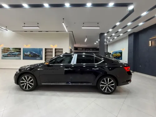 Skoda Superb 2025 Luxury
