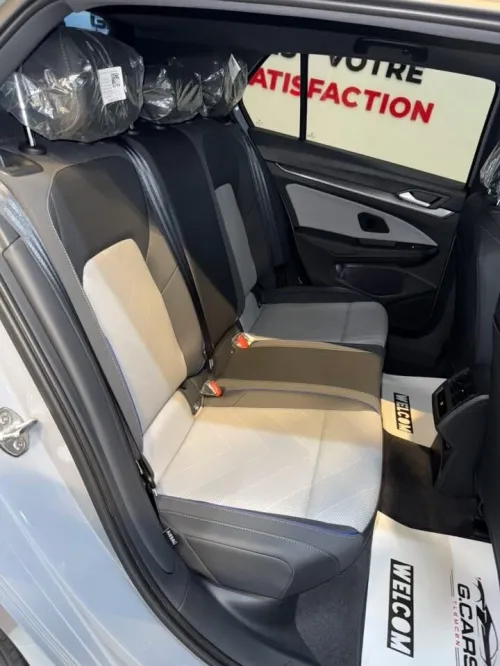 Volkswagen Golf 8.5 / full option 2026 R-LINE