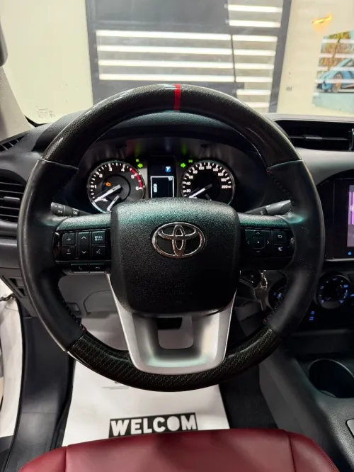 Toyota Revo  2025 HILUX FULL OPTION 4*4