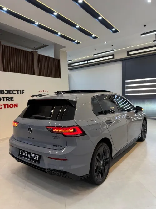Volkswagen GOLF 8.5 FULL OPTION 2025 R- LINE / EDITION BLACK