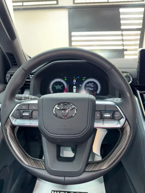 Toyota Land Cruiser  2025 VX-R / LC 300 FULL OPTION