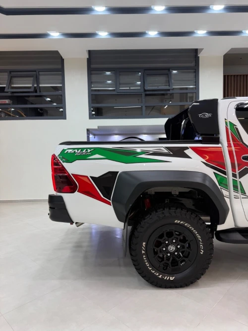 Toyota HILUX 4*4 2025 Gr sport / full option
