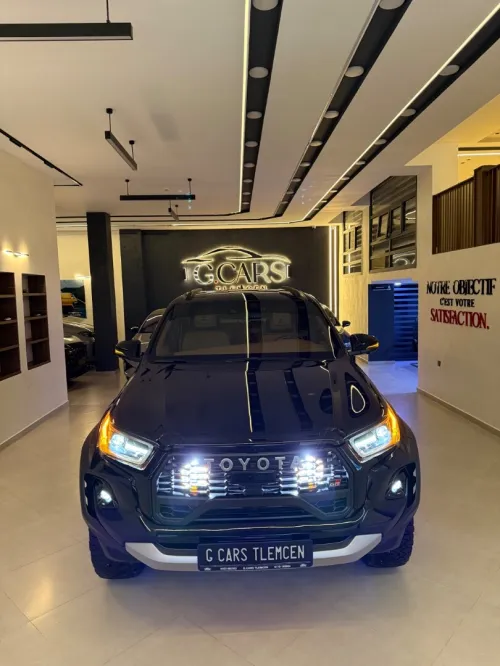 Toyota HILUX GR SPORT VIP 2026 RALLY EDITION