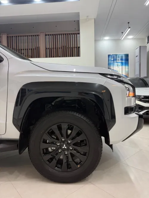 Mitsubishi L200 2026 BLACK ÉDITION