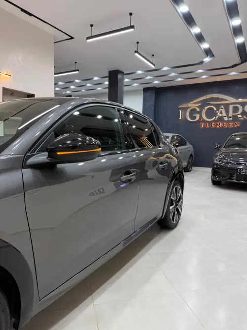 Peugeot 208 2024 GT