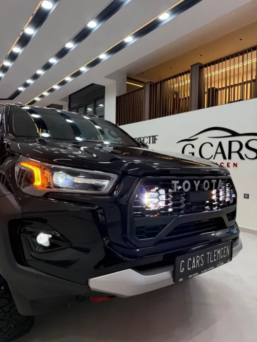 Toyota HILUX GR SPORT VIP 2026 RALLY EDITION