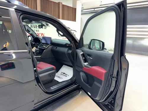 Toyota Land Cruiser  2025 VX-R / LC 300 FULL OPTION
