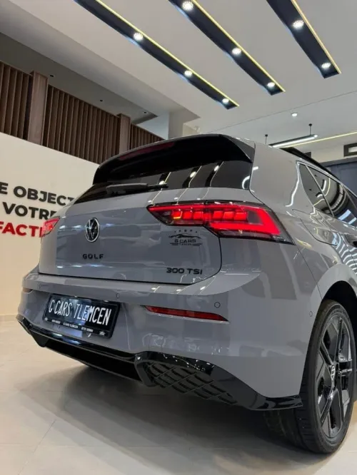 Volkswagen Golf 8.5 / full option 2026 R-LINE