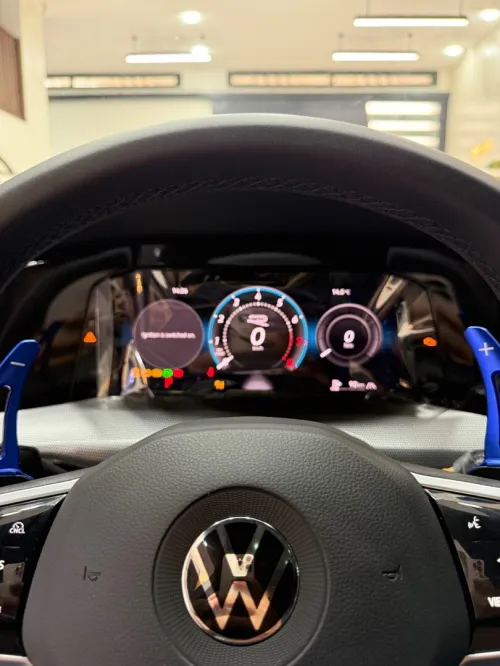 Volkswagen Golf8.5 full option 2026 R-line