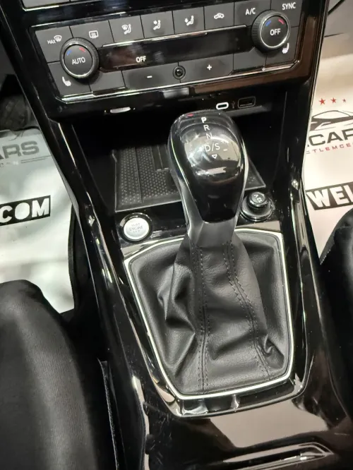 Volkswagen Tharu  2025 XR