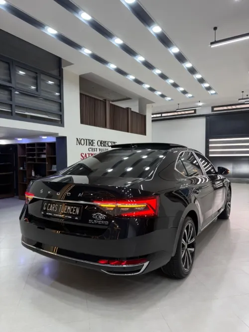 Skoda Superb 2025 Luxury