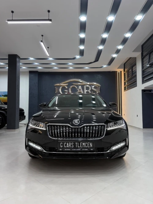 Skoda Superb 2025 Luxury